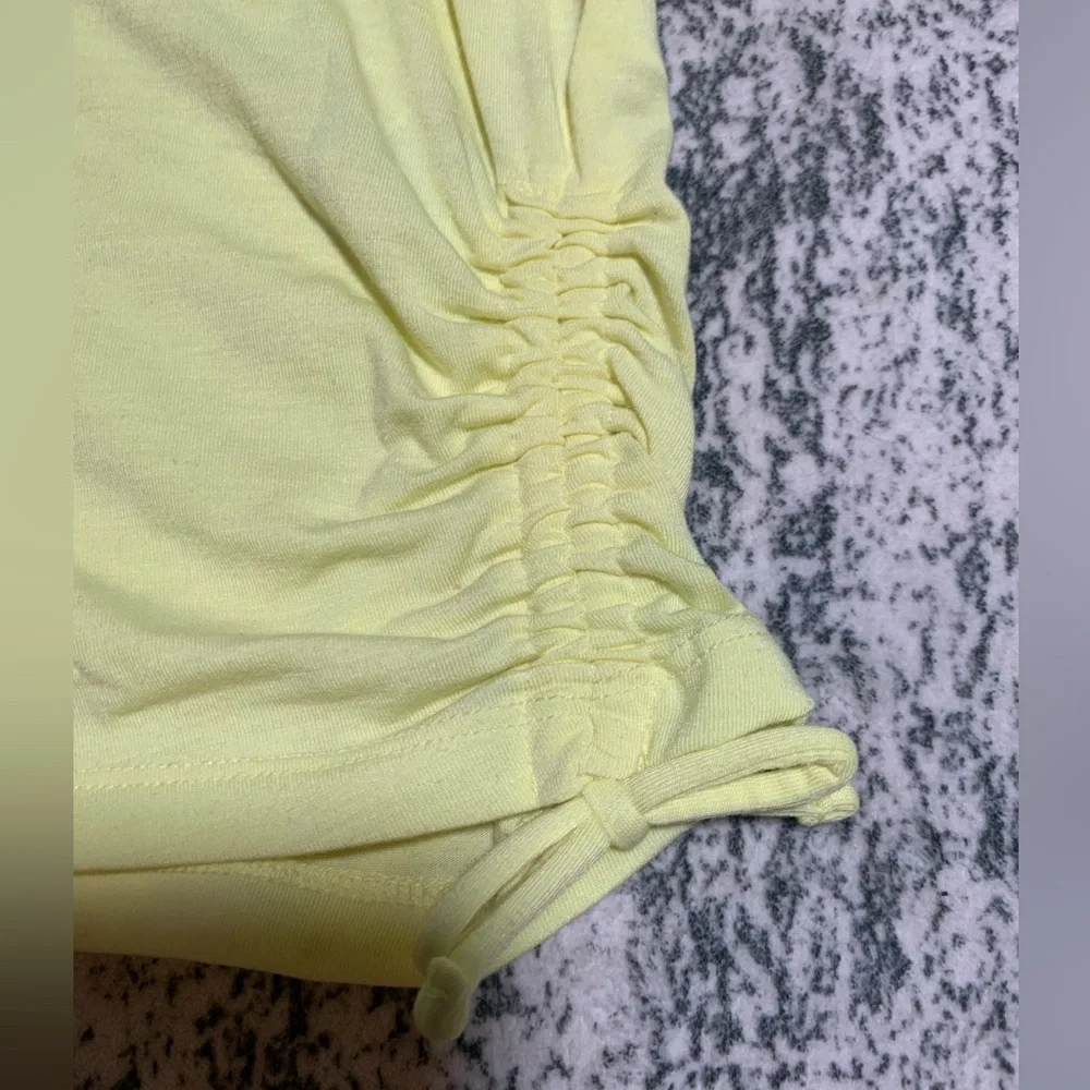 Gap fit brushed Jersey girls yellow top. Size S.